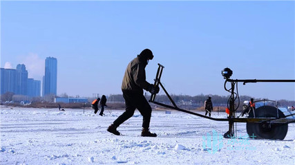冰雪童話即將上演!哈爾濱冰雪大世界開始采冰
